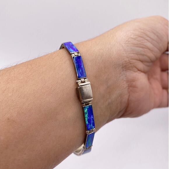 Taxco Mexico Sterling Silver Bracelet With Inlaid Fire Blue Opal Panels 7” - Picture 5 of 9